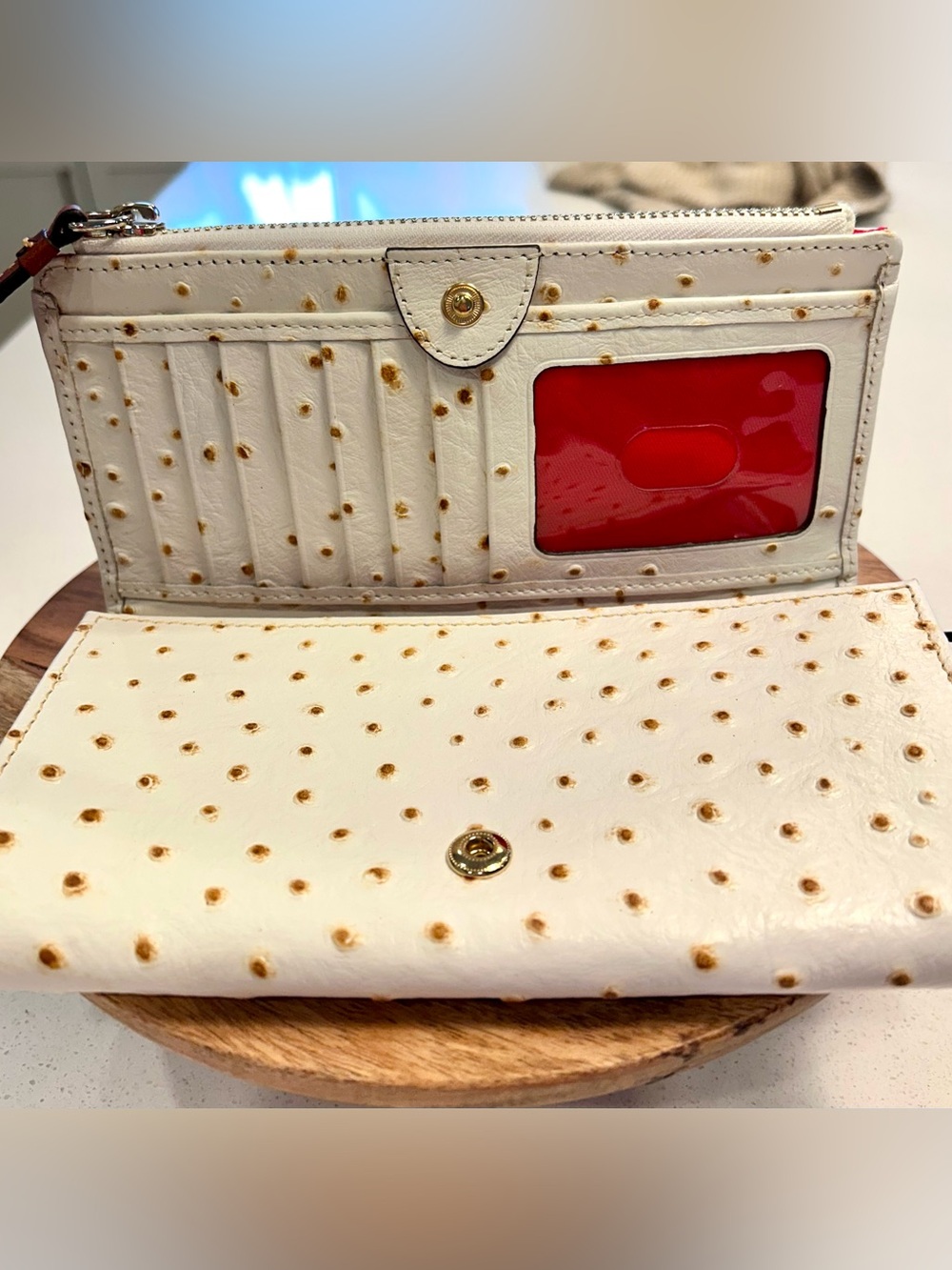 NWOT Dooney & Bourke Continental Clutch Wallet (Ostrich) - Picture 3 of 5